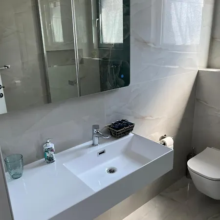 Franda Апартаменты Трогир