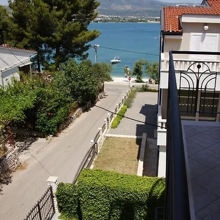 Διαμέρισμα Franda Τρογκίρ